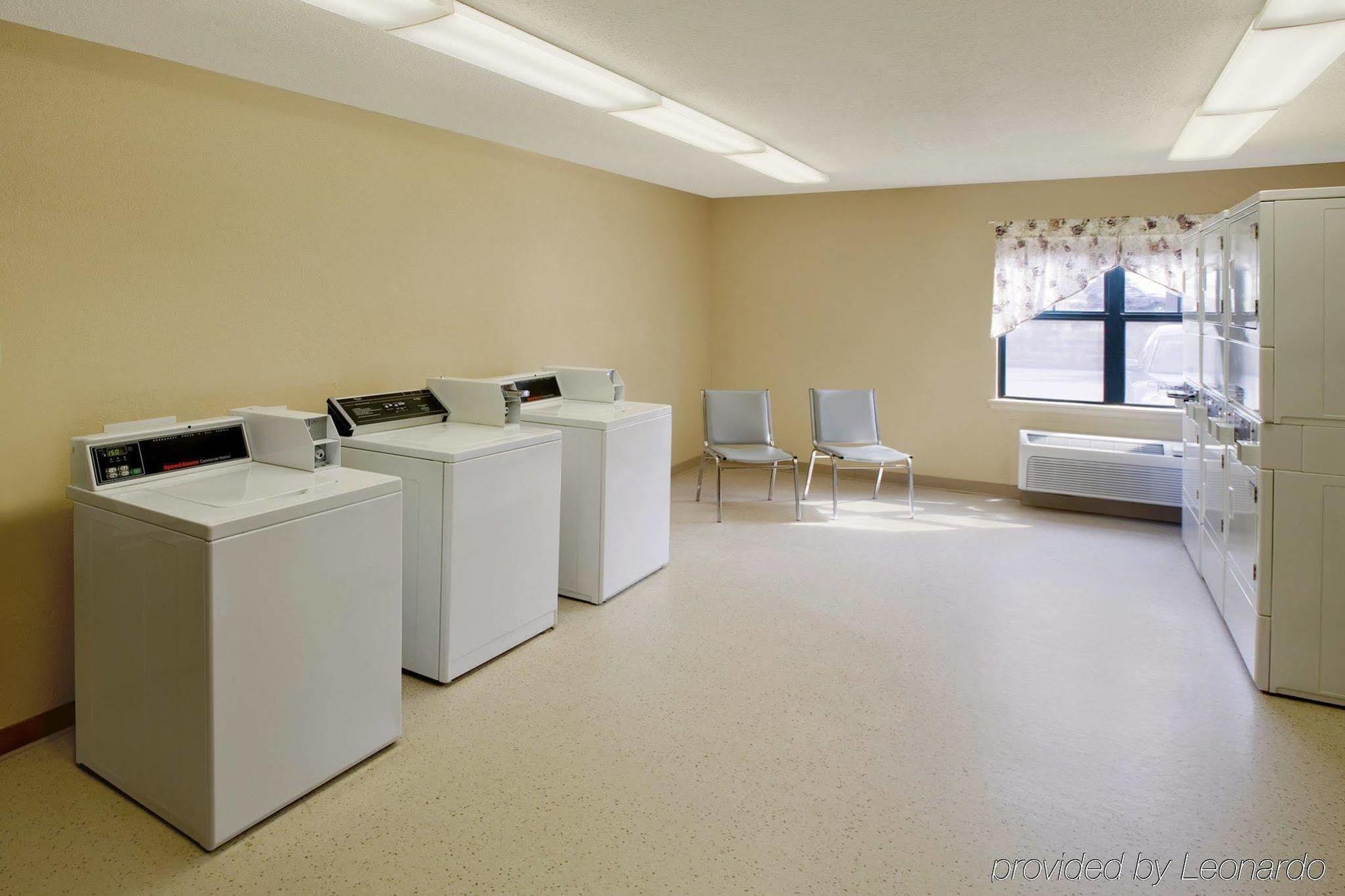 Extended Stay America Select Suites - Chicago - Rolling Meadows Удобства фото